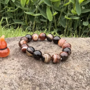 silk agate "ancient layers" bracelet | for spiritual grounding | kris nature